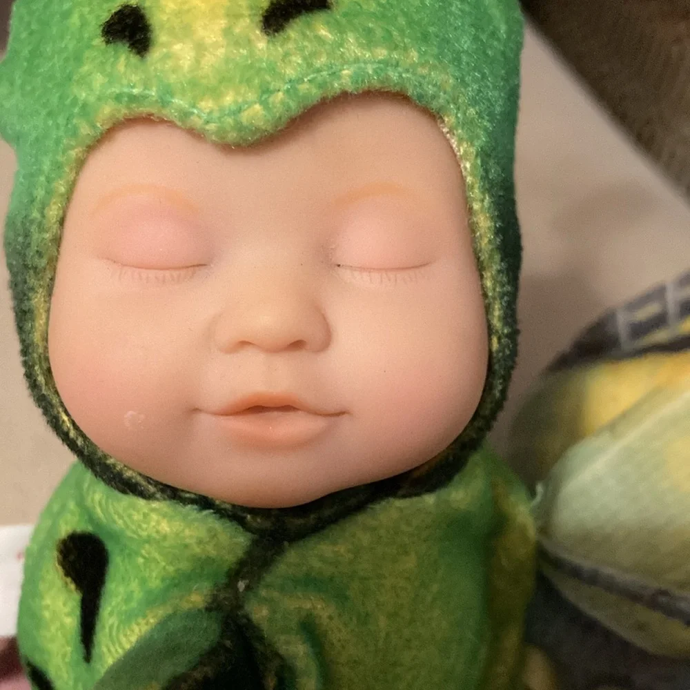 Collectable Anne Geddes baby butterfly doll - Picture 10 of 10